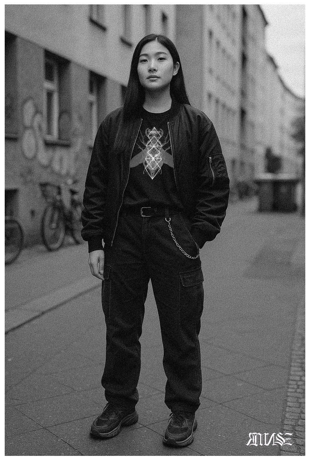 "Bug" Unisex Bio - T-Shirt mit Rippkragen - rmnsz.store