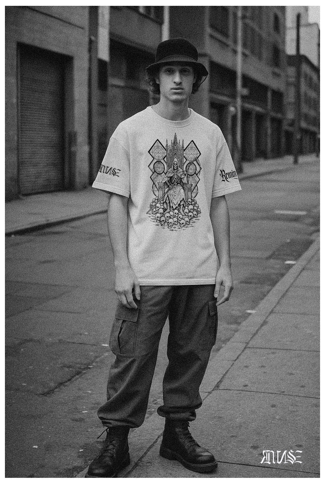 "Reaper" Unisex Bio - T-Shirt Weiss mit Rippkragen - rmnsz.store