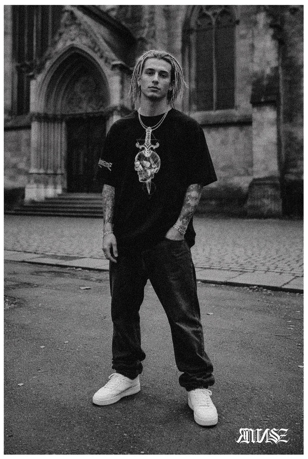 "Sang froid" Unisex Bio - T-Shirt mit Rippkragen - rmnsz.store